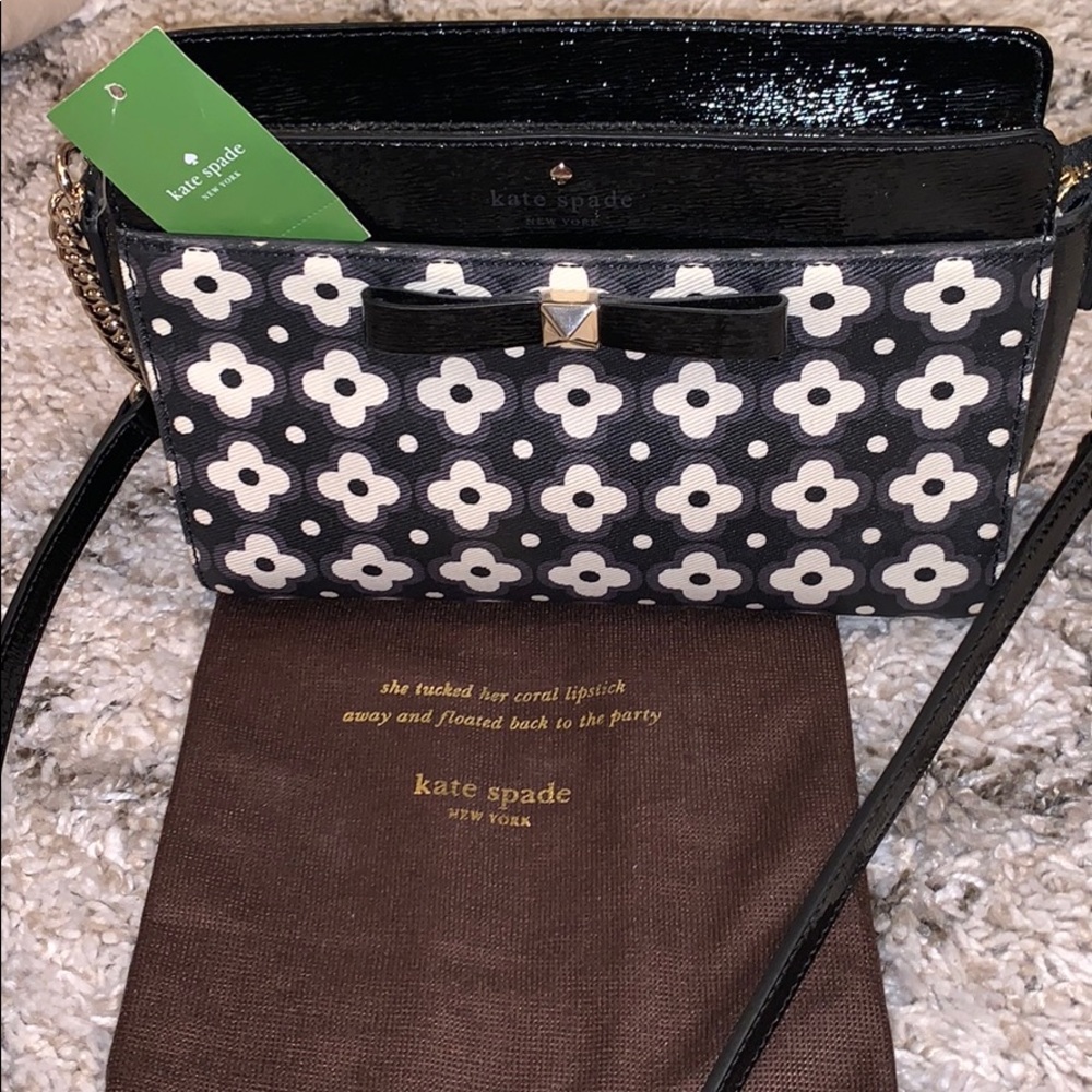 SOLD OUT Kate Spade Beacon Court Floral Crossbody